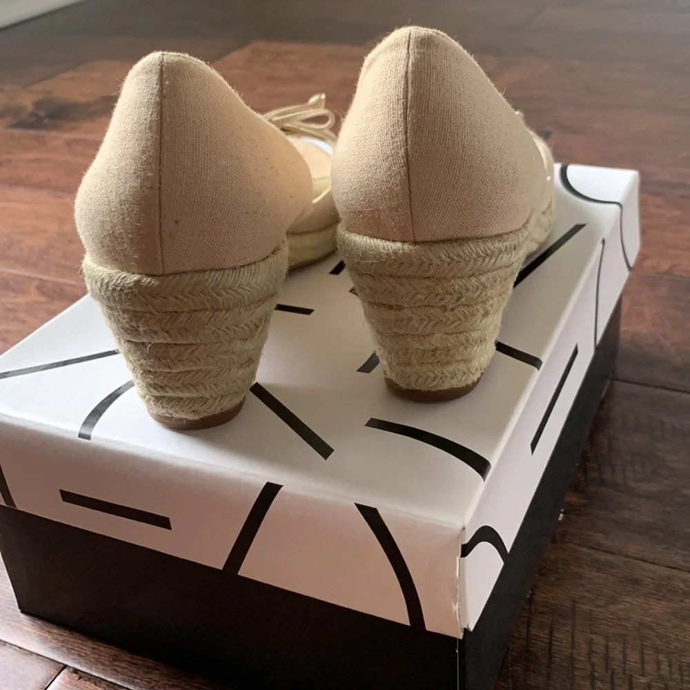 LOFT Beige Joey Peep Toe Espadrille Heeled Wedge Size 6.5